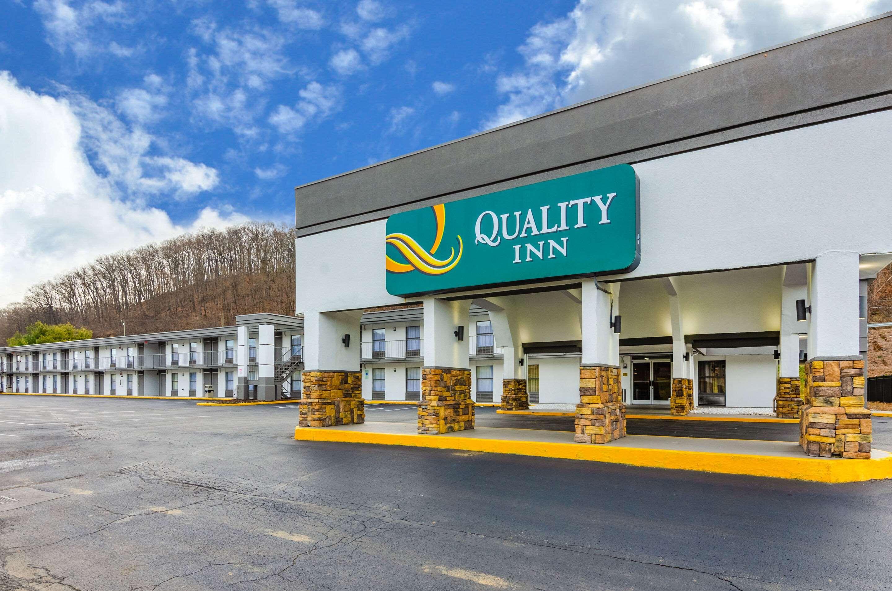 Quality Inn Bristol Exteriör bild