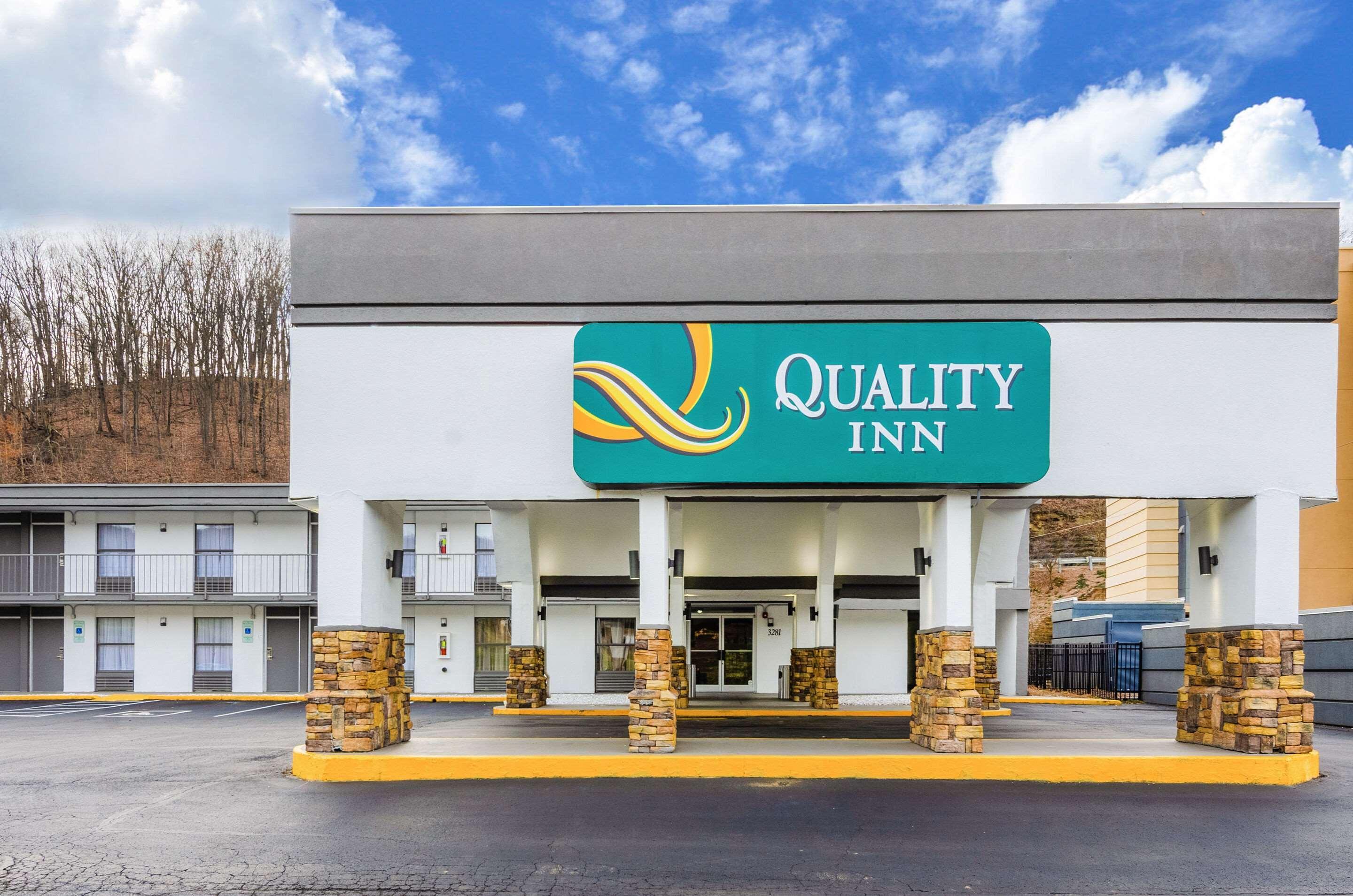 Quality Inn Bristol Exteriör bild